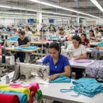 Швейная фабрика стандартного качества по пошиву сезонной одежды